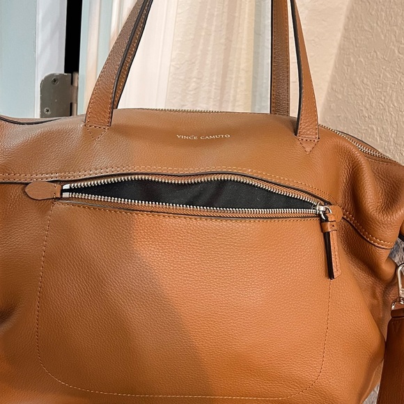 Vince Camuto - Picture 2 of 7